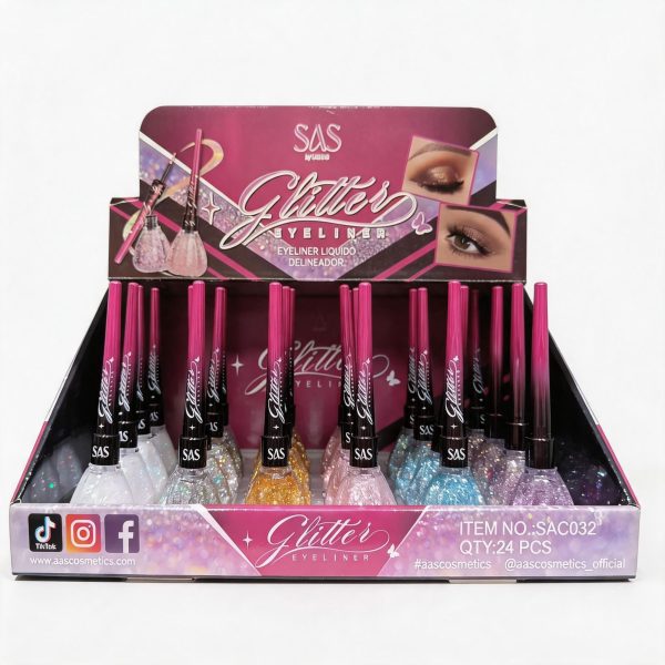Delineador Kylie Resistente al Agua 8 g